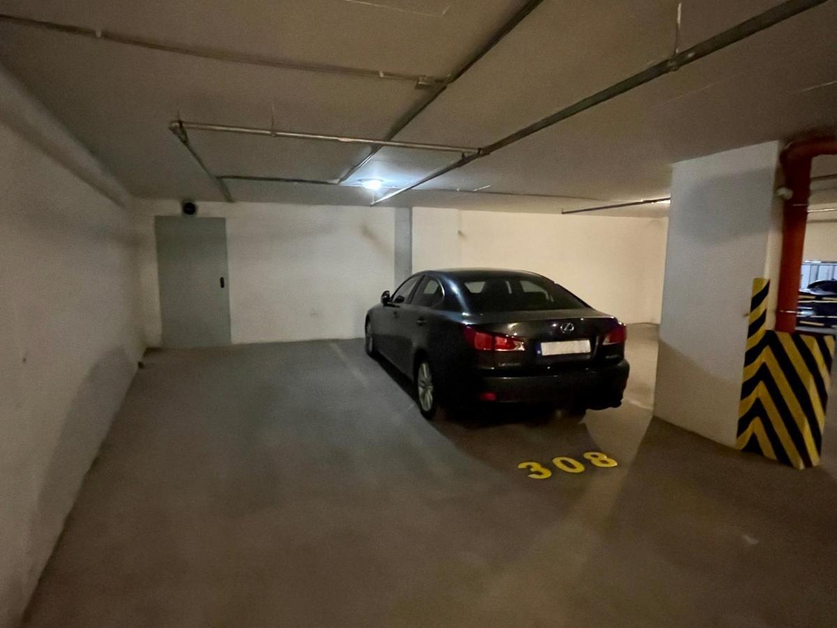 The Prince'S Neighbour Apartment Budapest With Free Garage Exterior photo